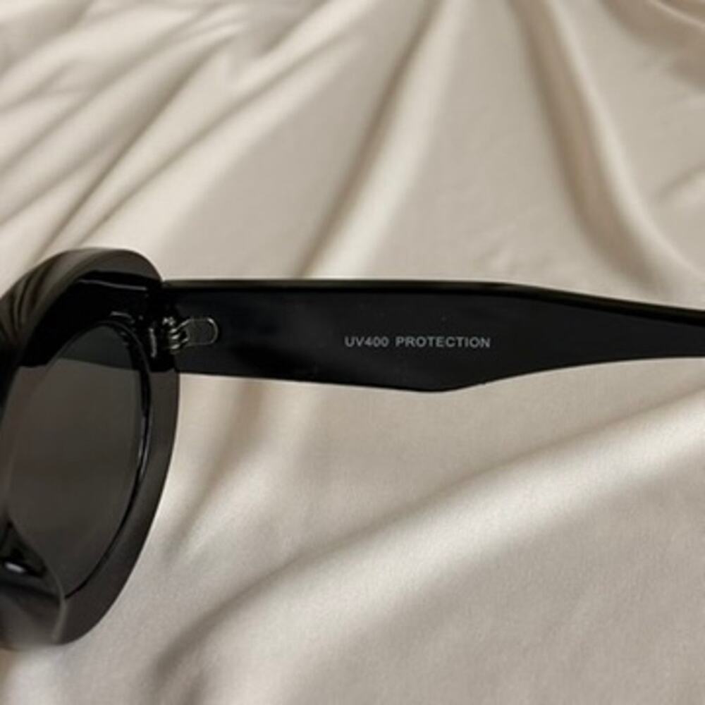 Chunky Oval Sunglasses - Black Frame & Lenses, UV400 - Picture 5 of 8